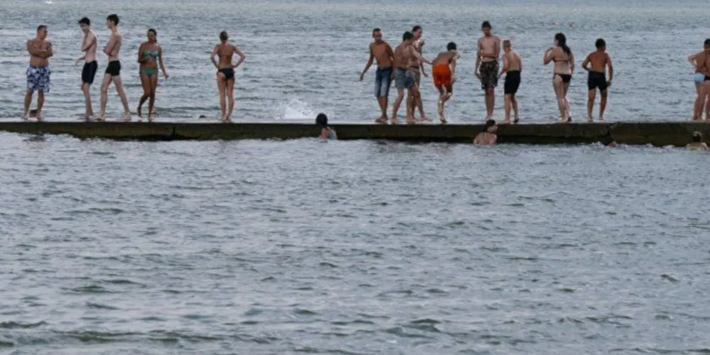 Что нельзя делать в море?