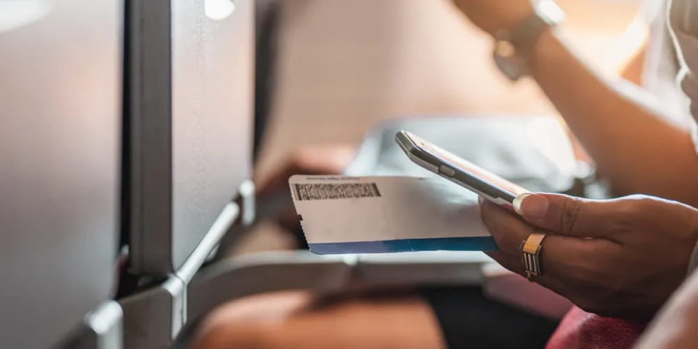 Какие местные туристические достопримечательности требуют заранее бронирования билетов или пропусков?