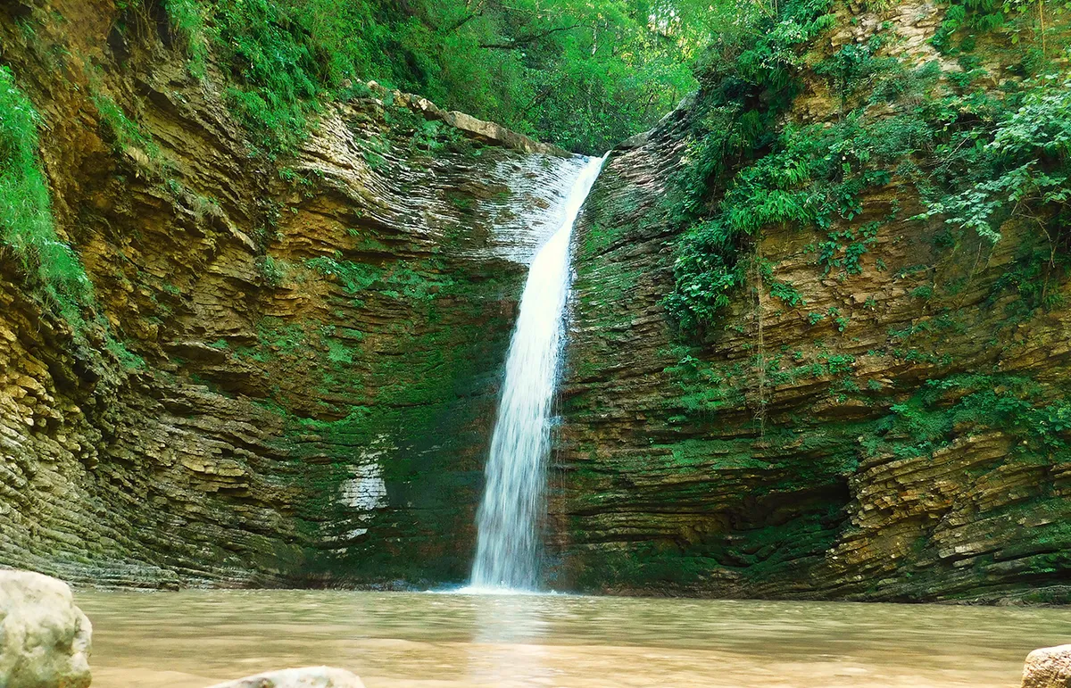 Водопады Руфабго