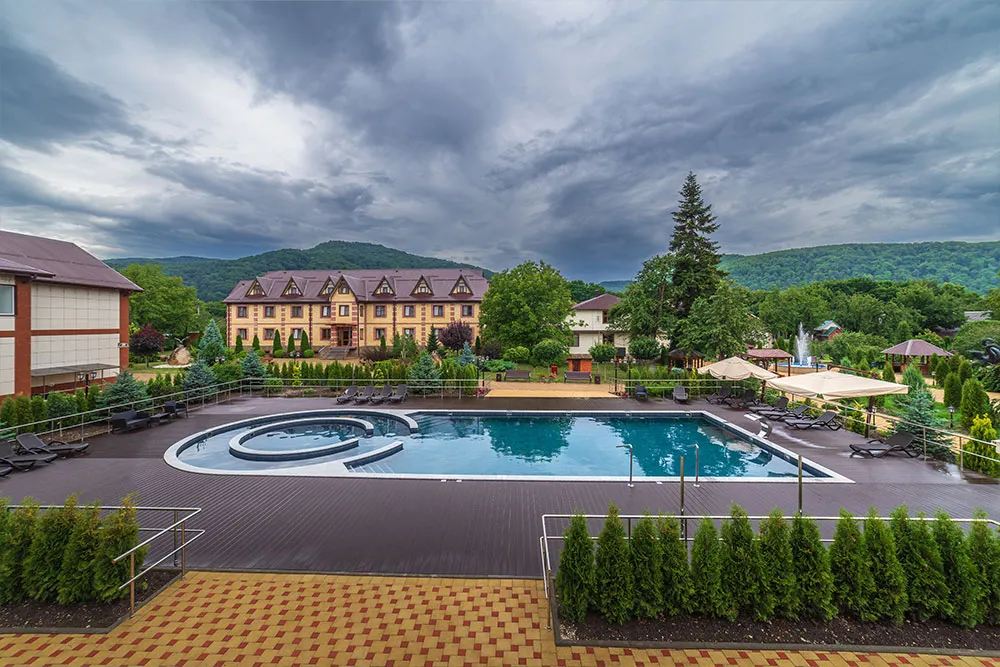 Подогреваемый бассейн